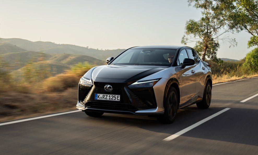 Lexus RZ 550e F SPORT Sonic Platinum