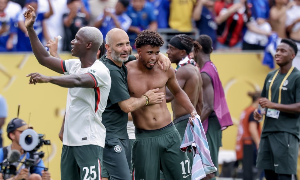 Trener Chelseaja Enzo Maresca (u sredini)