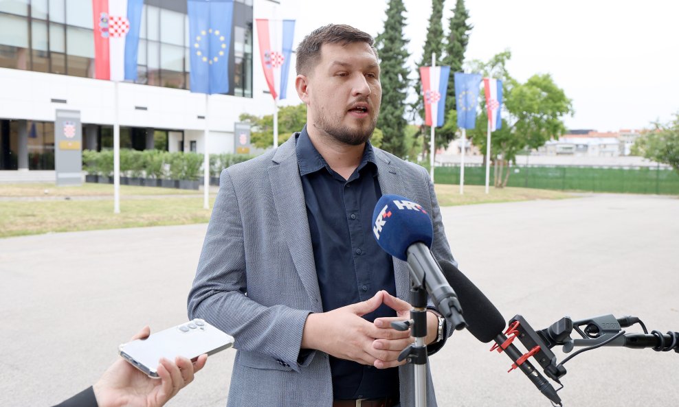 Vedran Tomić