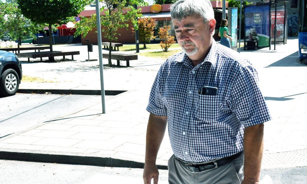Damir Markuš, v.d. predsjednika sisačko-moslavačke podružnice DP-a podnijet će zahtjev za uklanjanje neprimjerenih spomenika
