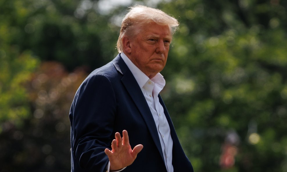 Donald Trump najavio je carine od 30 posto za EU i 50 posto za Brazil