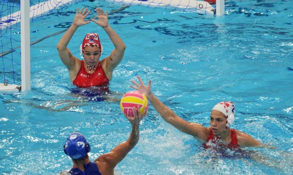Hrvatska ženska vaterpolo reprezentacija