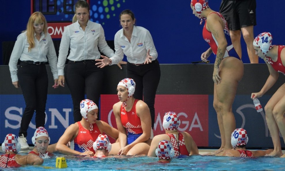Hrvatska ženska vaterpolo reprezentacija