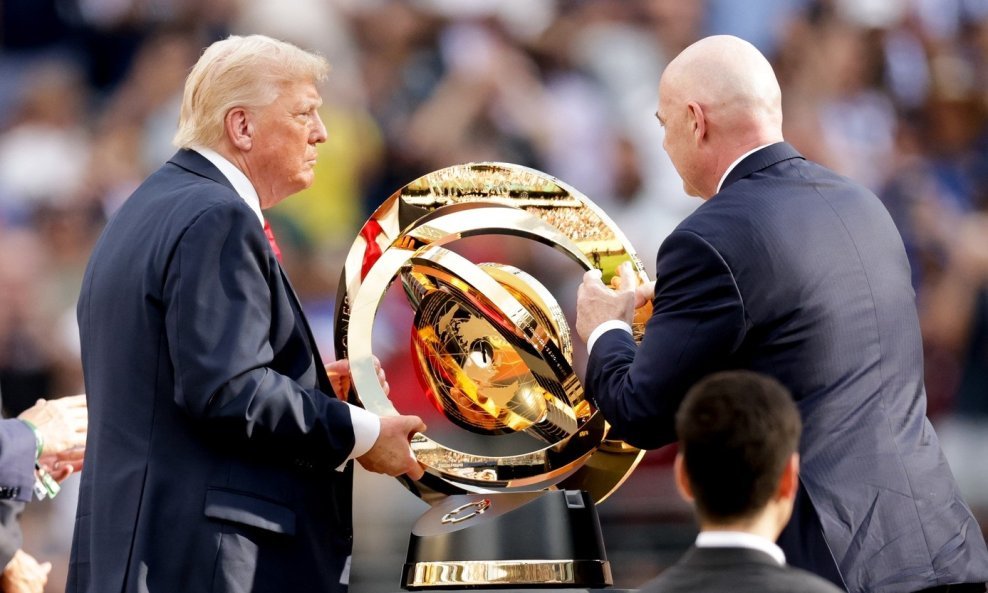 Donald Trump i Gianni Infantino