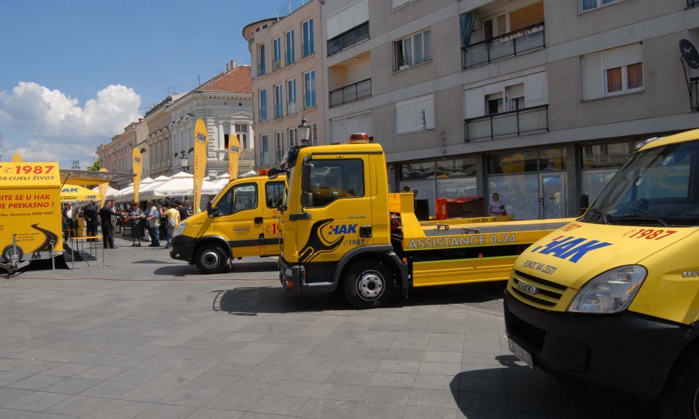 Pomoć na cesti je odsad moguće dobiti i putem SMS-a