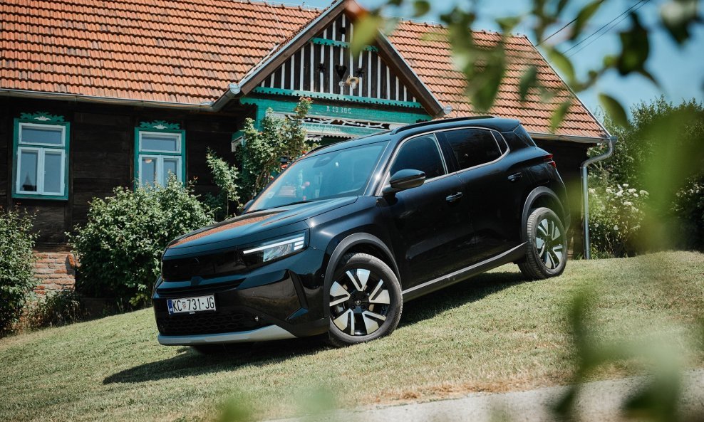 Opel Frontera - hrvatska dinamička premijera
