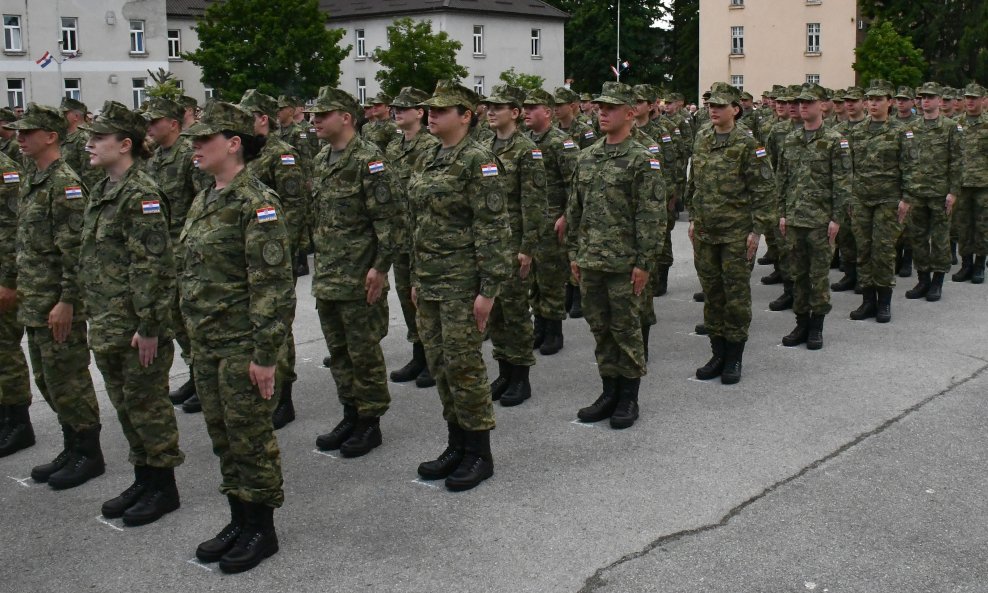 Ilustracija/Svečana prisega dragovoljnih ročnika u svibnju 2025.