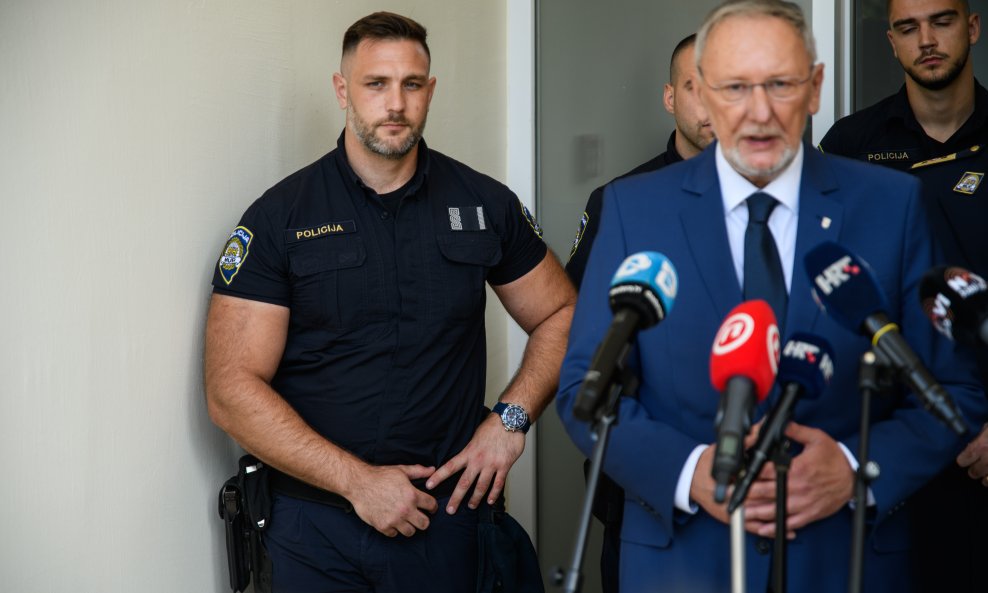 Davor Božinović