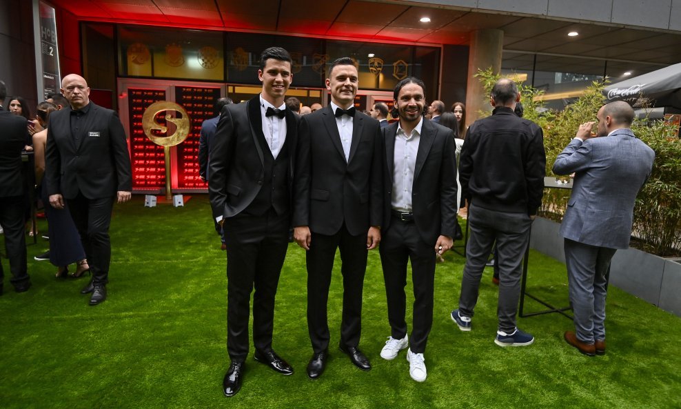 Filip Uremović (u sredini), Dominik Prpić i Filip Krovinović