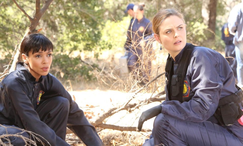 Emily Deschanel u seriji 'Kosti'