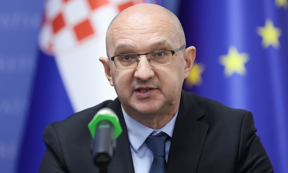 Anti Lončaru mandat ističe 5. kolovoza, no već 6. kolovoza počinje novi