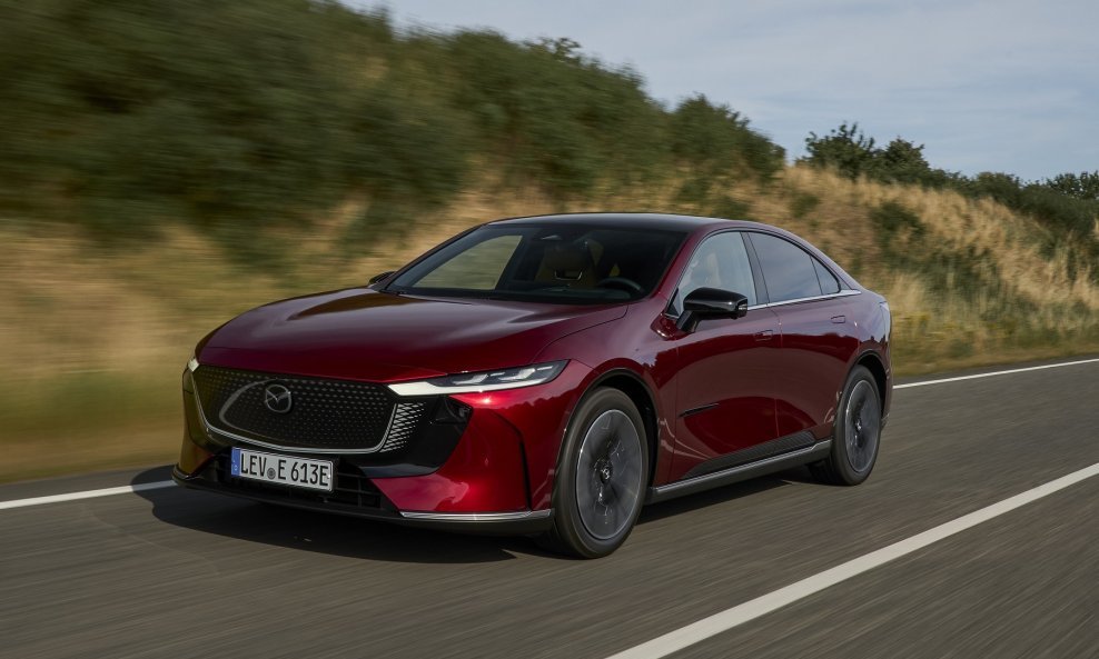 Mazda6e