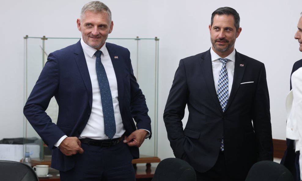 Privremeni šef HC-a Ivica Budimir i ministar turizma Tonči Glavina za premijerova posjeta Splitu