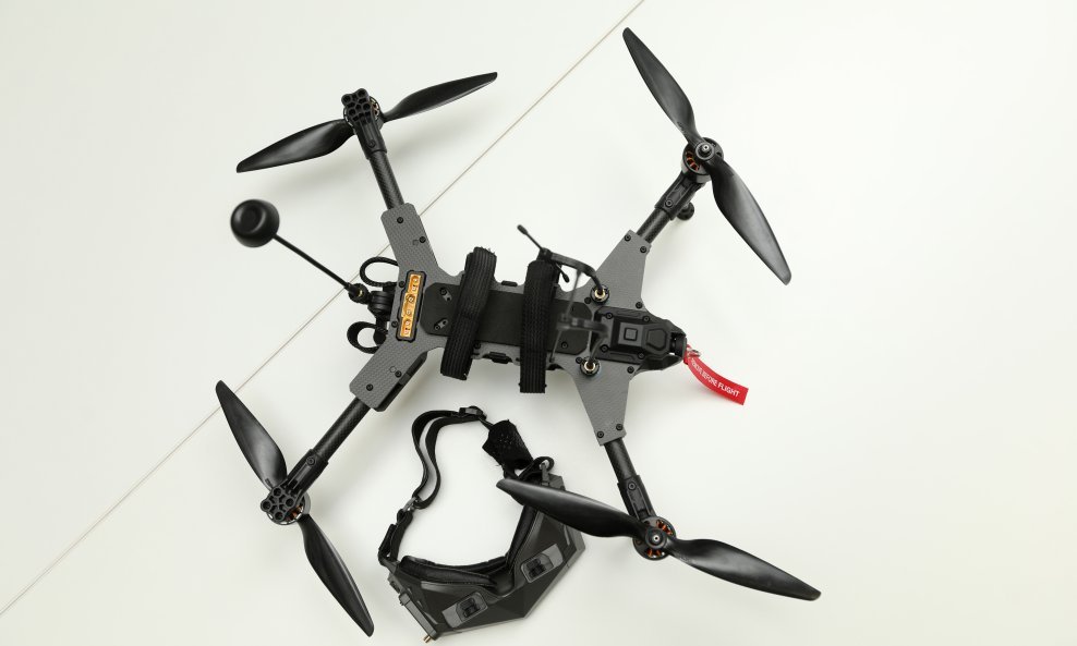 Orqa dron