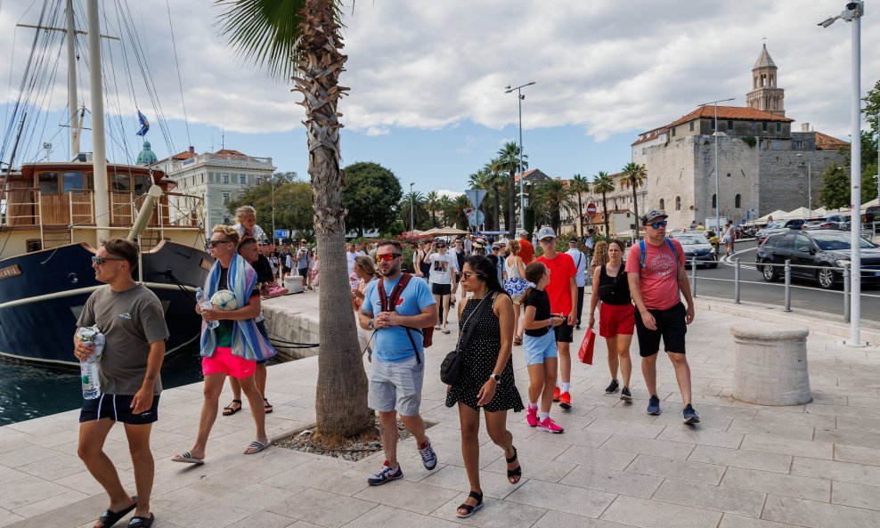 Turisti u Splitu