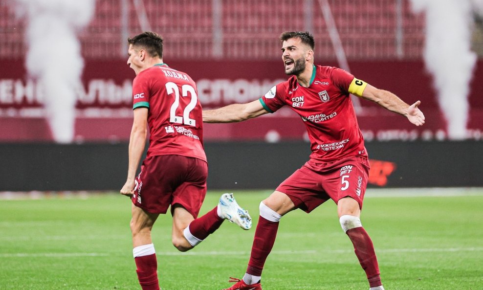 Veldin Hodža (lijevo)