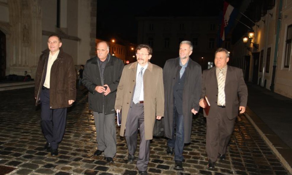 Sindikalci dolaze na sastanak