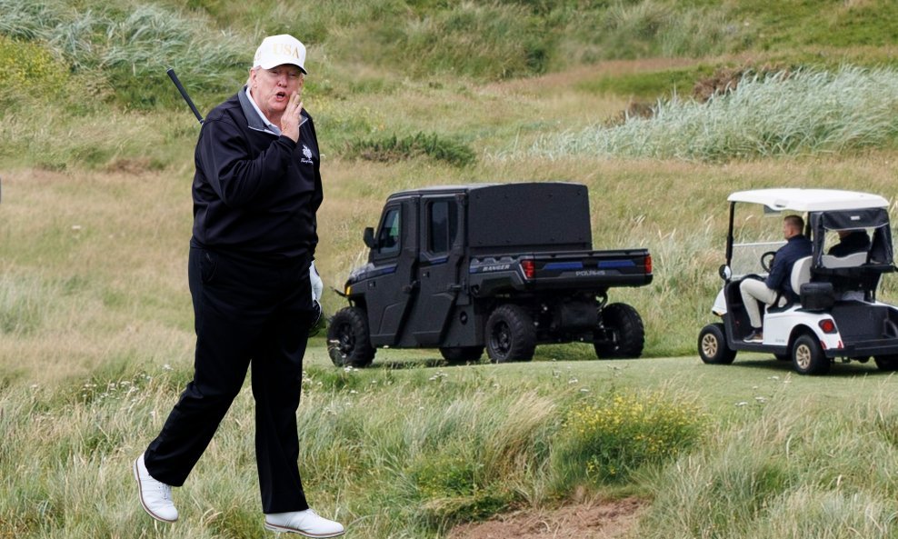 Donald Trump i 'Golf Force One' na golf igralištu u Škotskoj