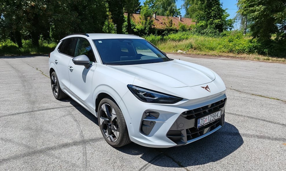 Cupra Terramar 1.5 e-Hybrid 150 kW