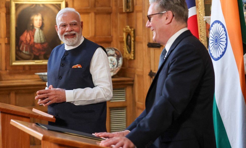 Narendra Modi i Keir Starmer