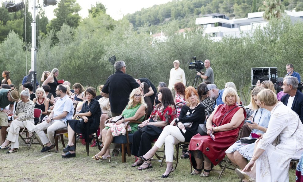 Publika na premijeri
