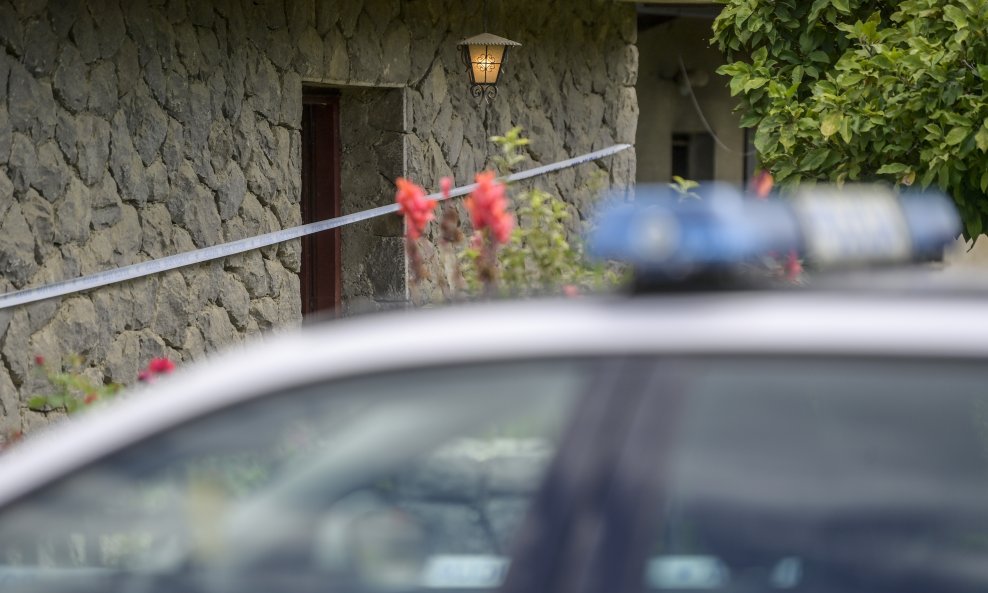 Berek: Policijski očevid na mjestu ubojstva muškarca