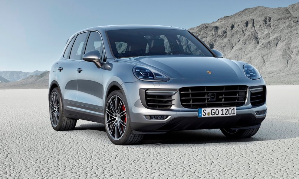 2015-Porsche-Cayenne-Facelift-9