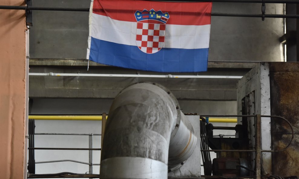 Broj zaposlenih u industriji pao je i u lipnju