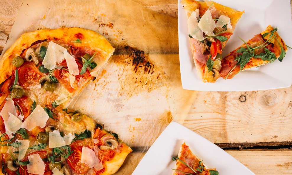 Pizza iz friteze na vrući zrak gotova je u tren oka