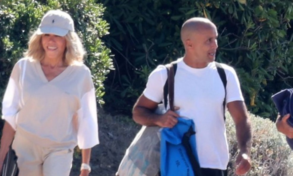 Brigitte Macron na odmoru bez supruga