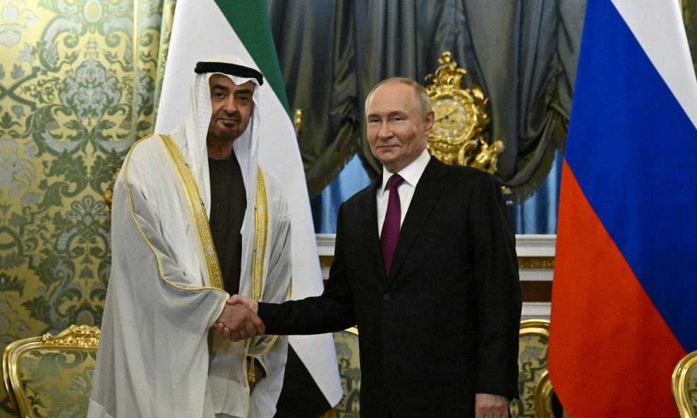Vladimir Putin s predsjednikom UAE šeikom Mohammed bin Zayed Al Nahyan