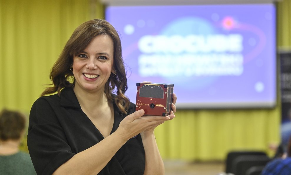 CroCube, Daniela Jović