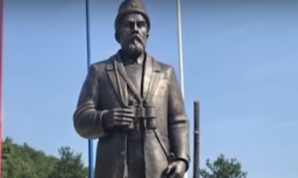 Spomenik četniku Pavlu Đurišiću