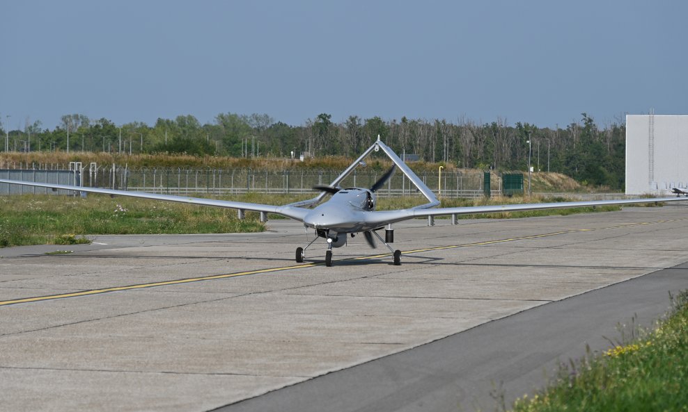 Testiranje dronova Bayraktar TB2 na Plesu