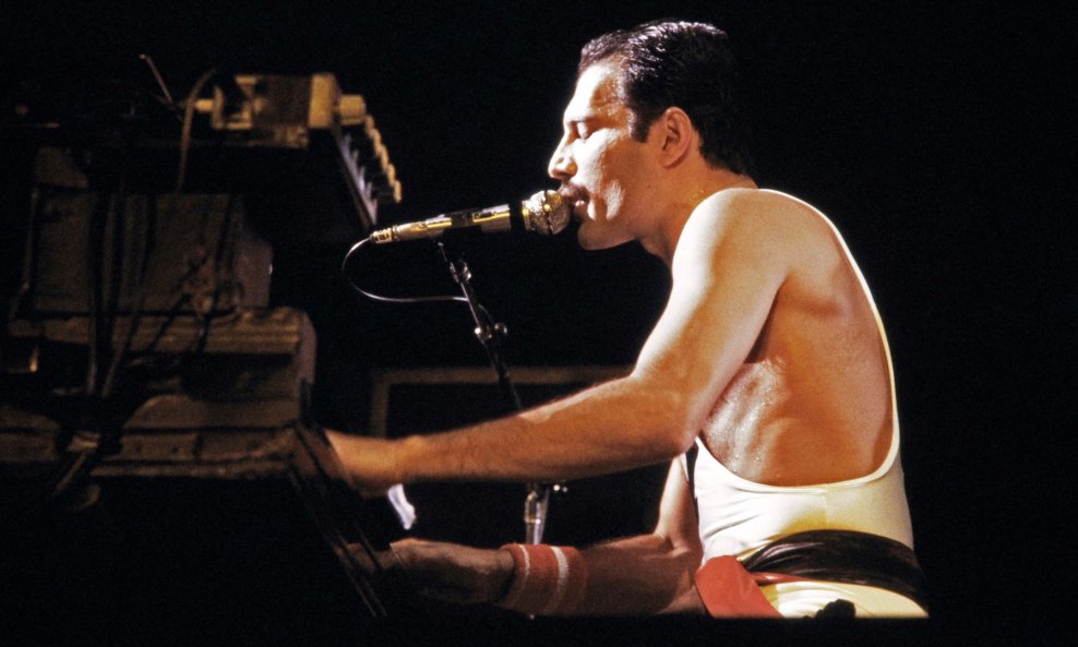 Knjiga donosi šokantne tajne iz Freddiejeva djetinjstva