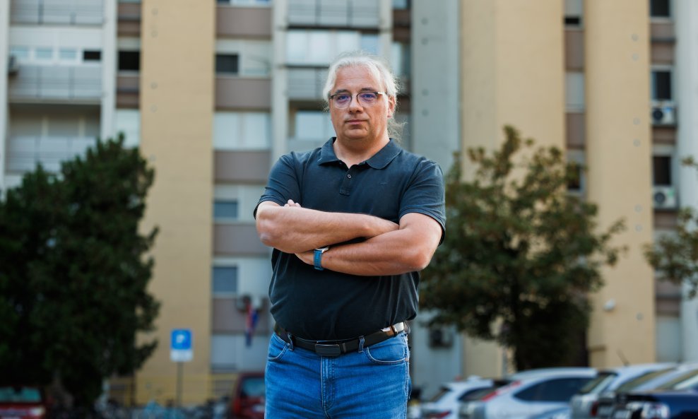 Krešimir Ižaković predstavnik stanara u osječkoj Stojedinici