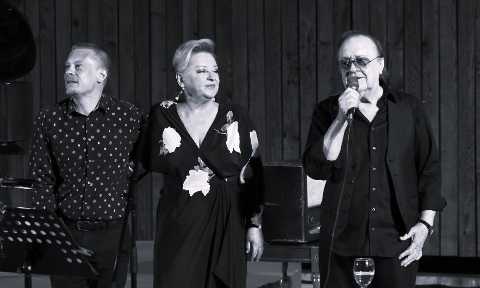 Gabi Novak, Arsen i Matija Dedić