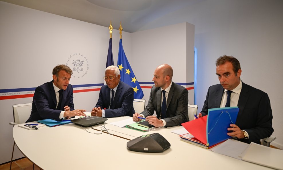 Francuski predsjednik Emmanuel Macron na videokonferenciji europskih čelnika