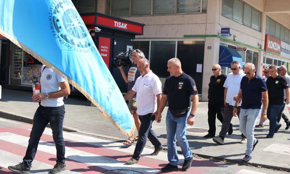 Kolona sjećanja u Kninu