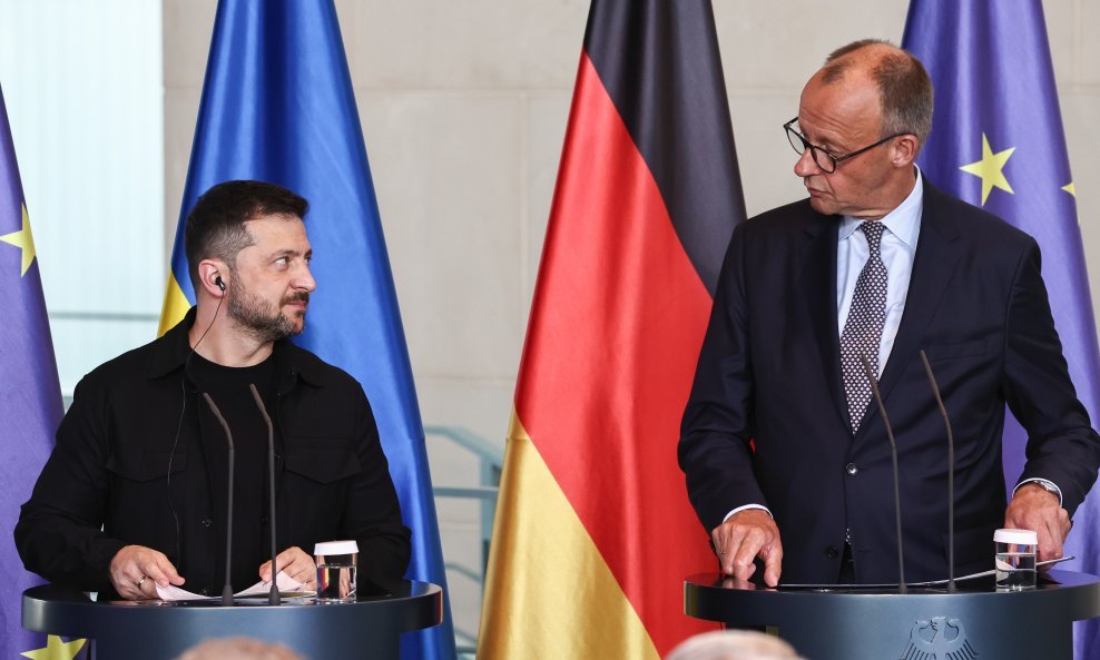 Volodimir Zelenski i Friedrich Merz na zajedničkoj konferenciji za novinare u Berlinu