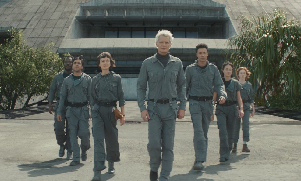 Alien: Earth