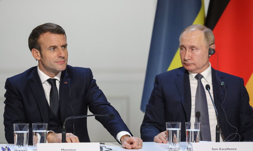 Macron i Putin na samitu u Parizu 2019. godine