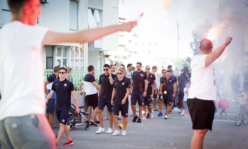 Hajduk Torcida baklje