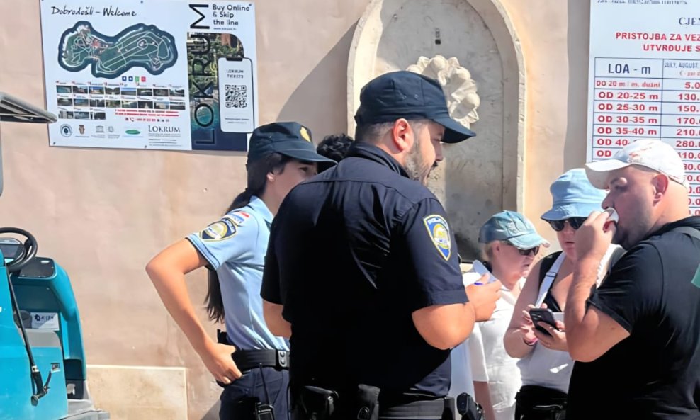 Policija uzima izjave od španjolske obitelji