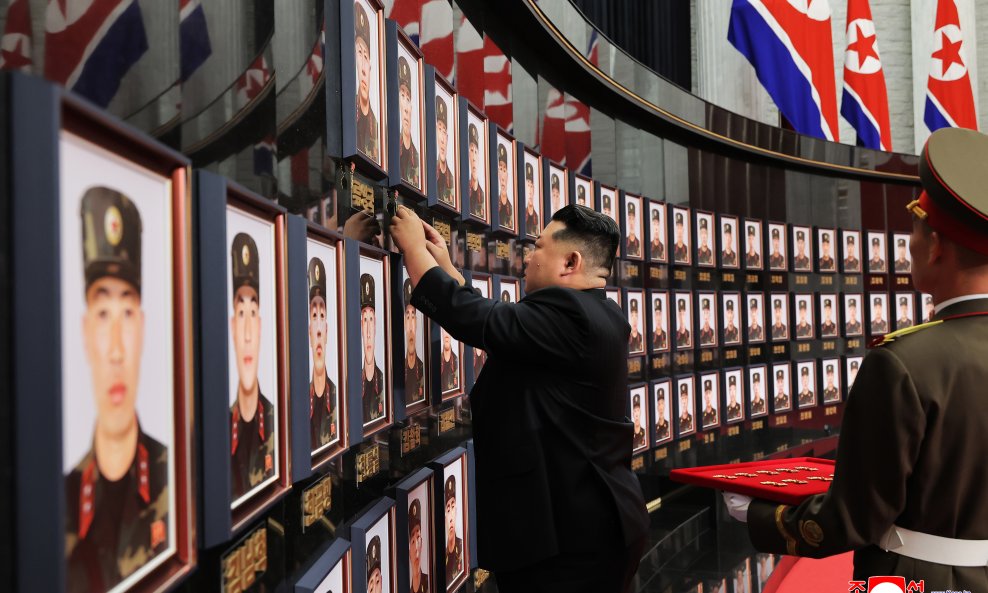 Kim Jong Un pohvalio korejske vojnike koji su se vratili s ruskog bojišta
