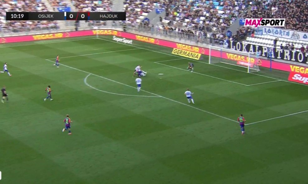 Livaja gol