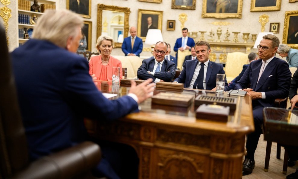 Donald Trump i europski čelnici u Ovalnom uredu - ilustracija