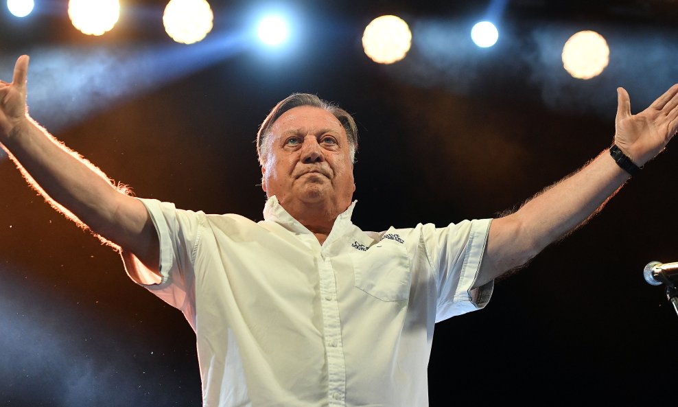 Halid Bešlić