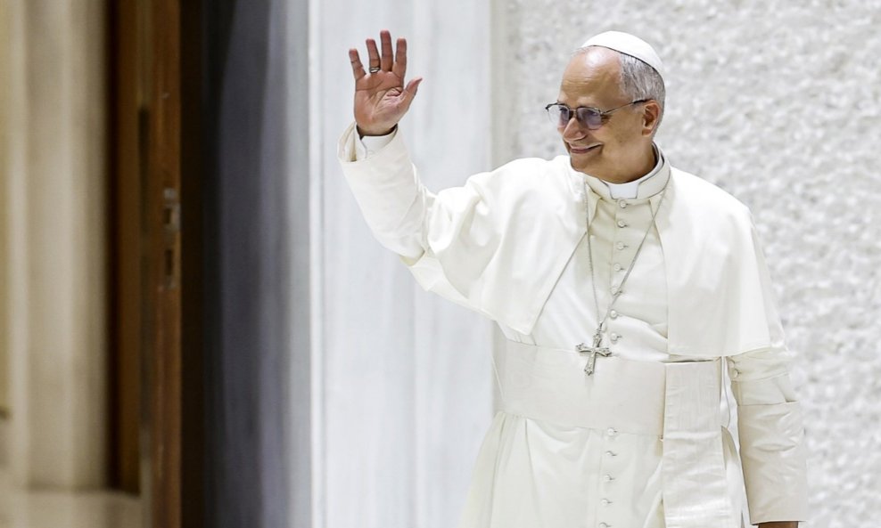 Papa Lav XIV.