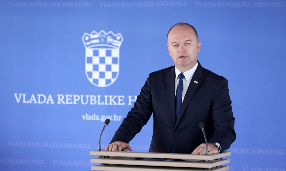 Ivan Šipić, ministar demografije